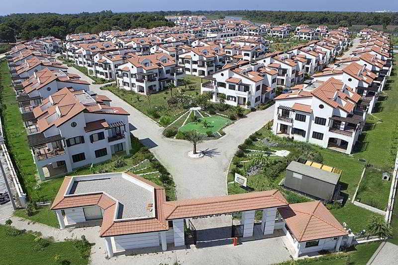 River Garden Residence Kadriye Buitenkant foto